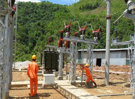 Một số hình ảnh đóng điện xung kích trạm tăng áp 6.3/35 kV Suối Sập 3