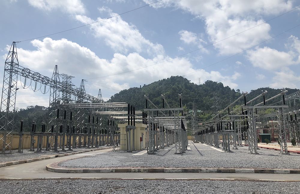 Đóng điện đường dây 220kV Bắc Giang- Lạng Sơn: Tăng cường đảm bảo điện cho phía Bắc mùa nắng nóng
